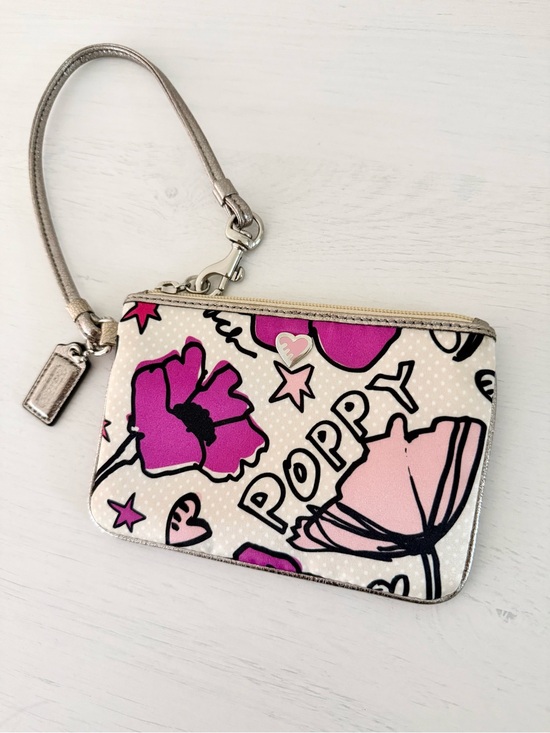 Coach Handbags - Coach Poppy Limited Edition Pop Art Floral Wristlet